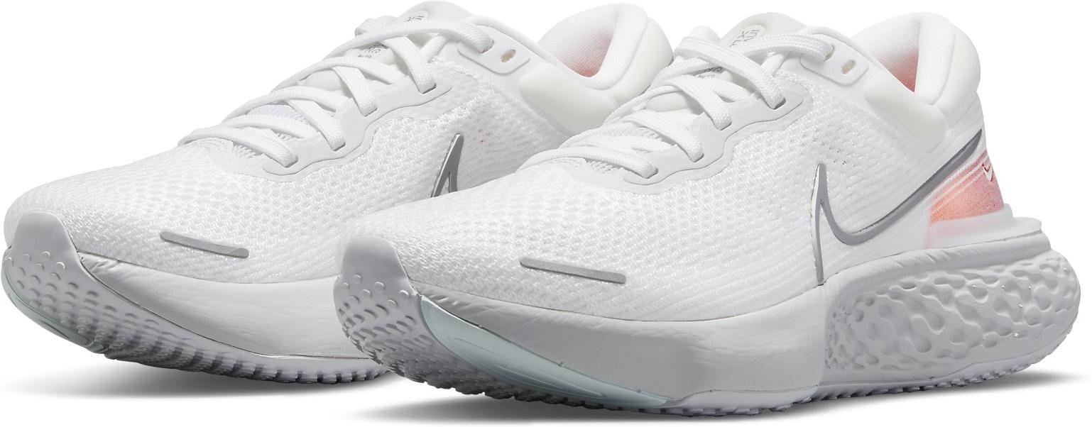 nike invincible run vs ultraboost 21