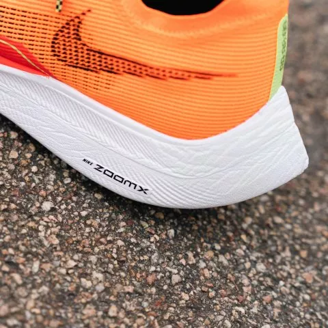 Tekaški copati Nike ZoomX Vaporfly Next% 2