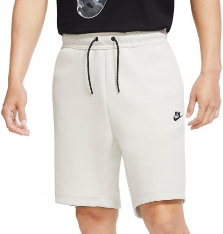 shorts nike tech fleece