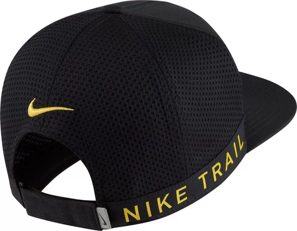 Běžecká kšiltovka Nike Dri-FIT Pro Trail