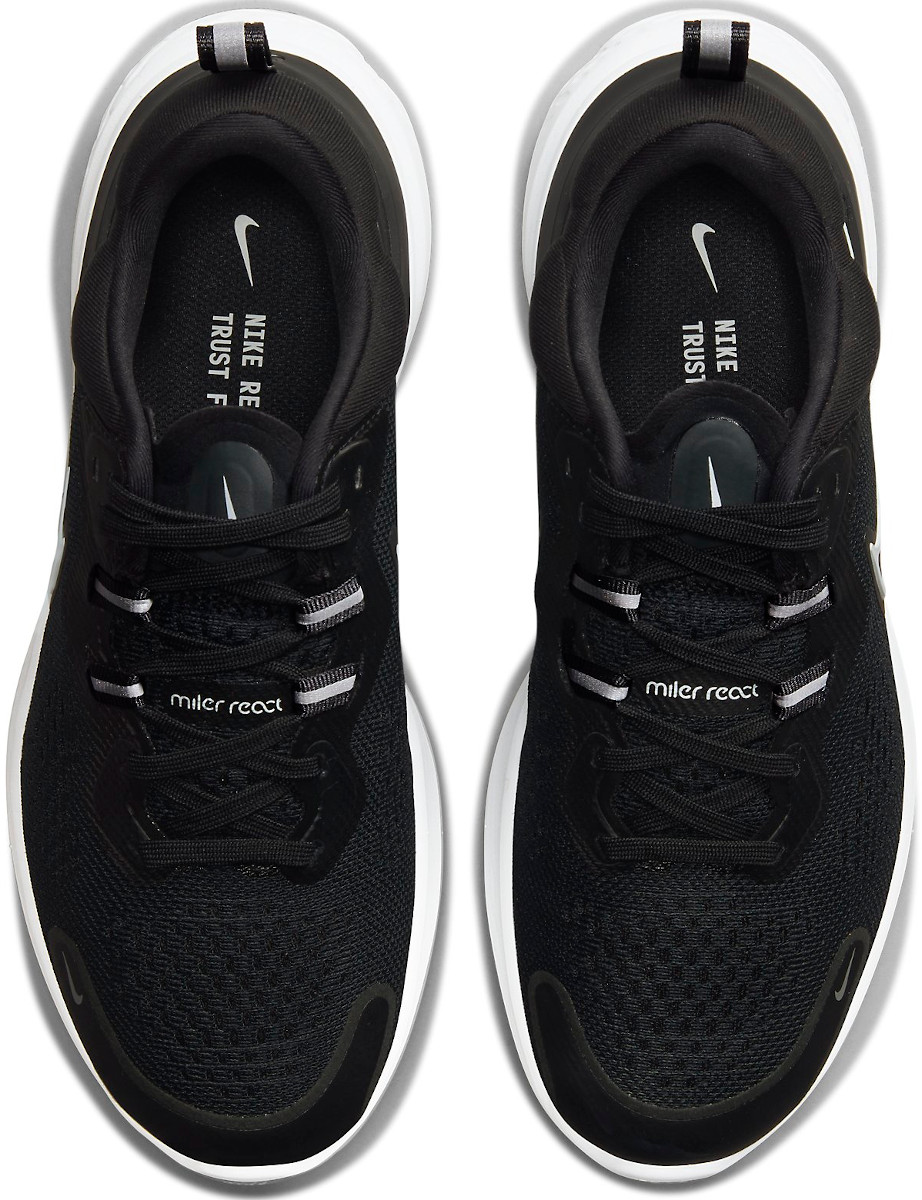 nike miler react weight