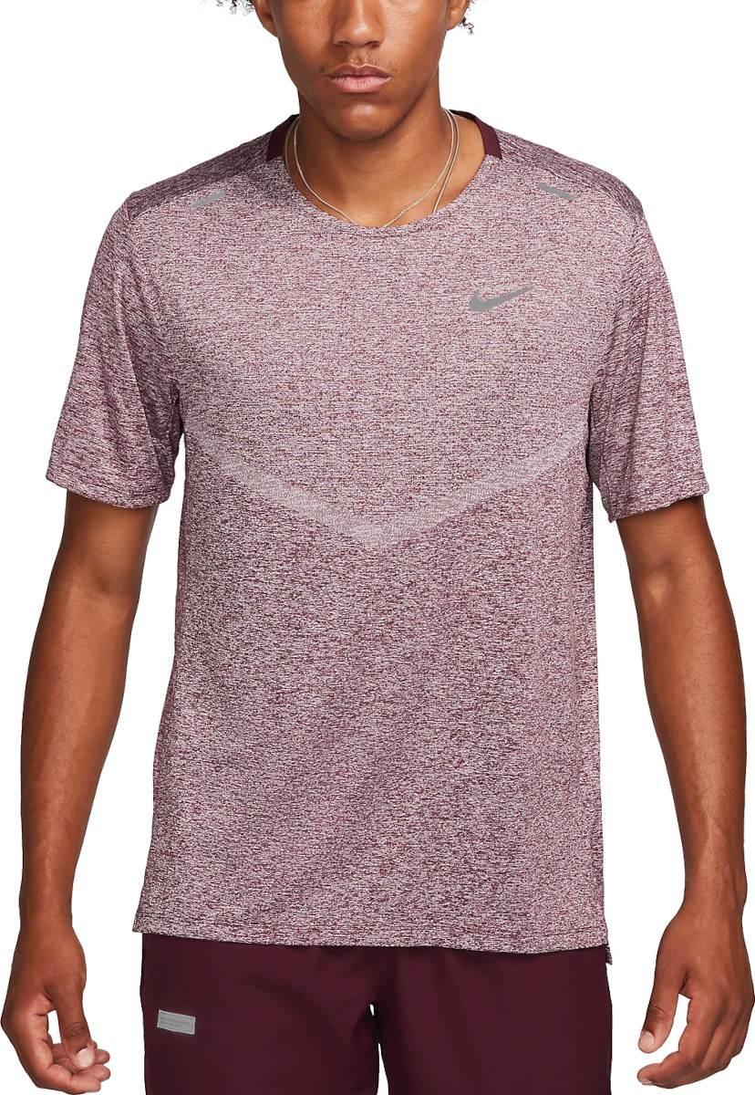 T-shirt Nike Rise 365