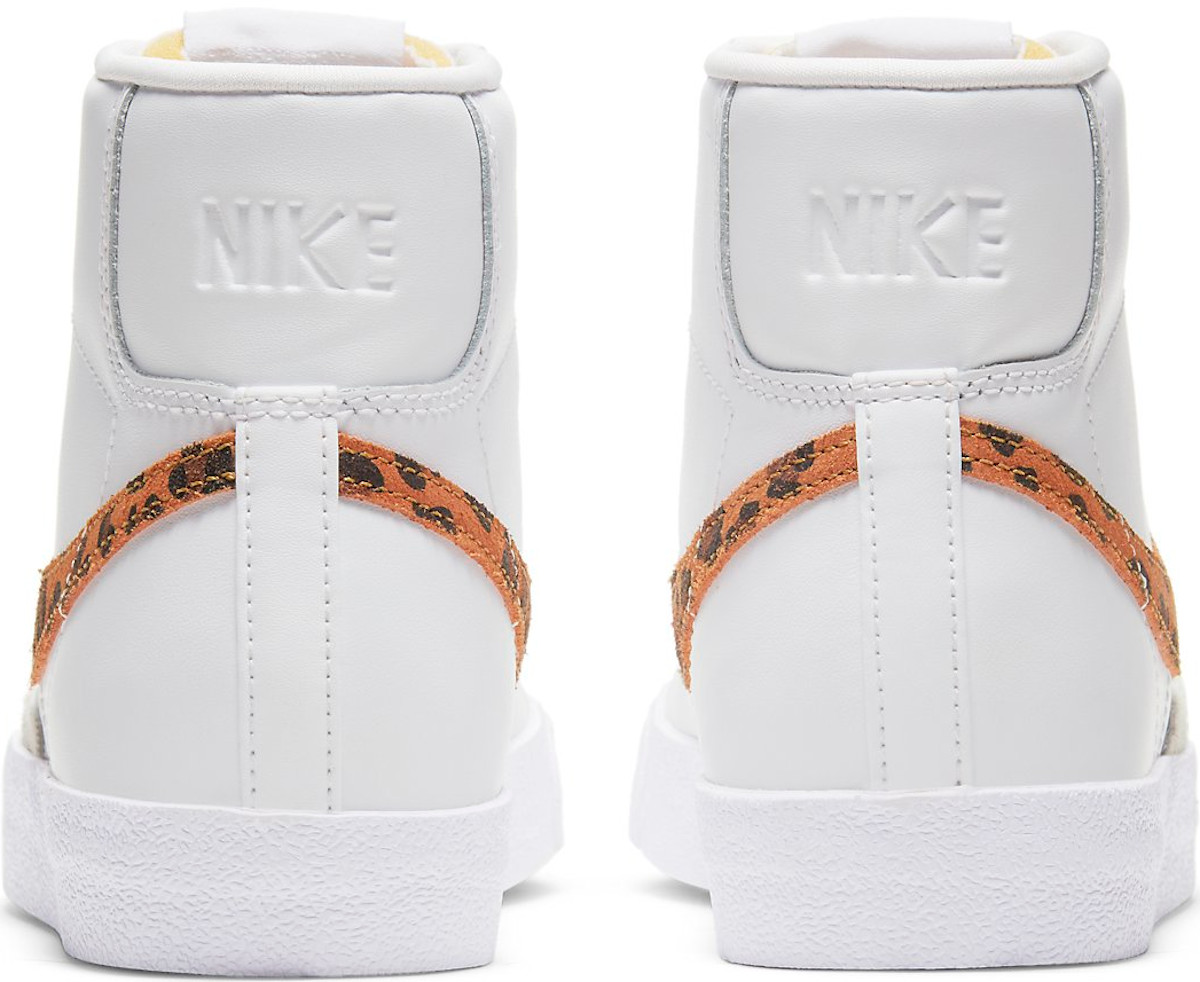 Schuhe Nike Blazer Mid 77 SE W - Top4Running.de