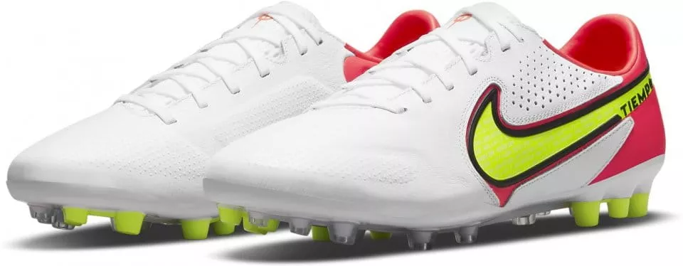 Kopačka na umělou trávu Nike Tiempo Legend 9 Pro AG-Pro