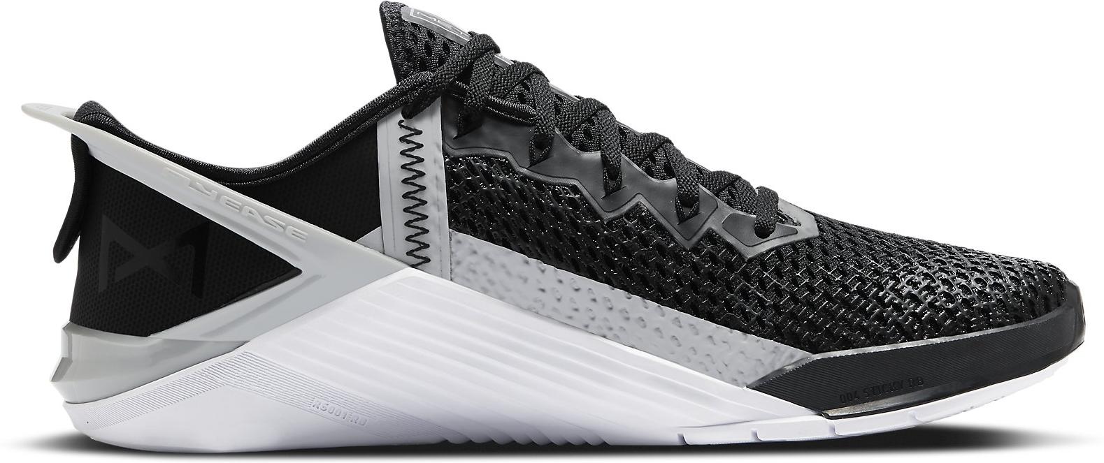 nike metcon 6 flyease men's