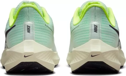 Tekaški copati Nike Air Zoom Pegasus 39