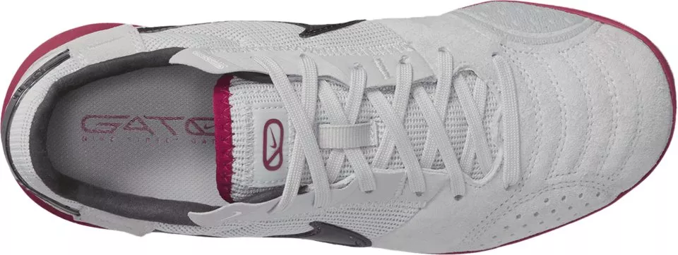 Kopačky pro malé i větší děti Nike Jr. Streetgato IC