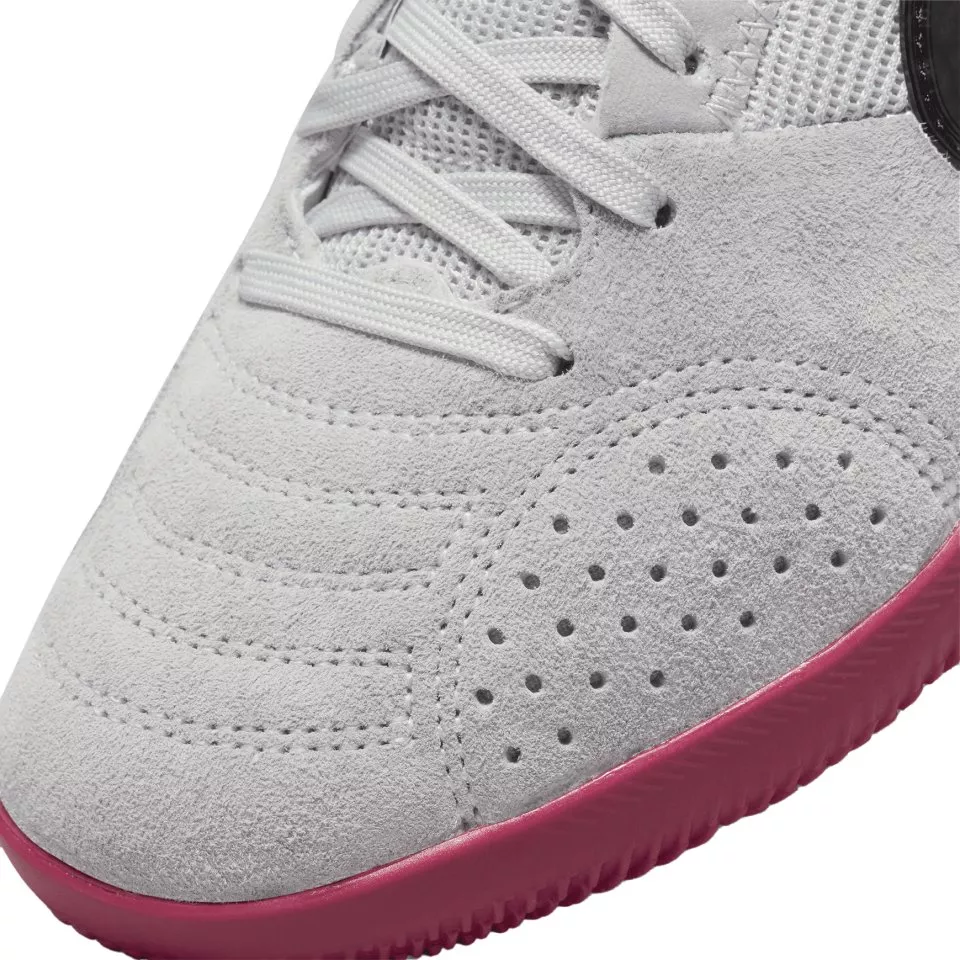 Kopačky pro malé i větší děti Nike Jr. Streetgato IC