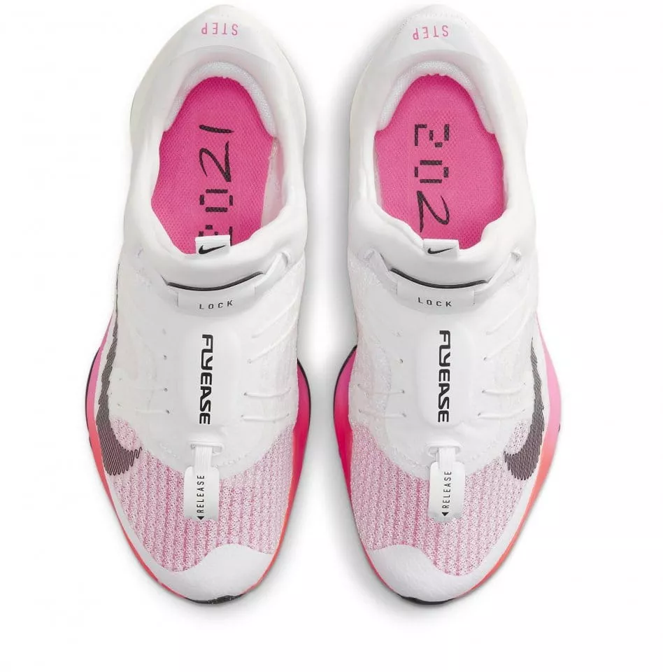 Nike Air Zoom Tempo NEXT% FlyEase Futócipő