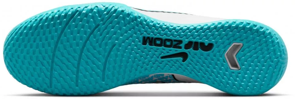 Nike ZOOM VAPOR 15 ACADEMY IC Beltéri focicipő
