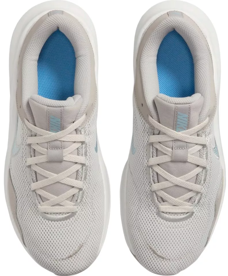 Παπούτσια Nike W LEGEND ESSENTIAL 3 NN