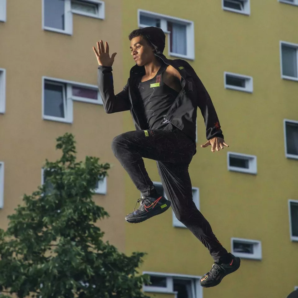 Pánské běžecké tílko Nike Dri-FIT ADV Berlín AeroSwift