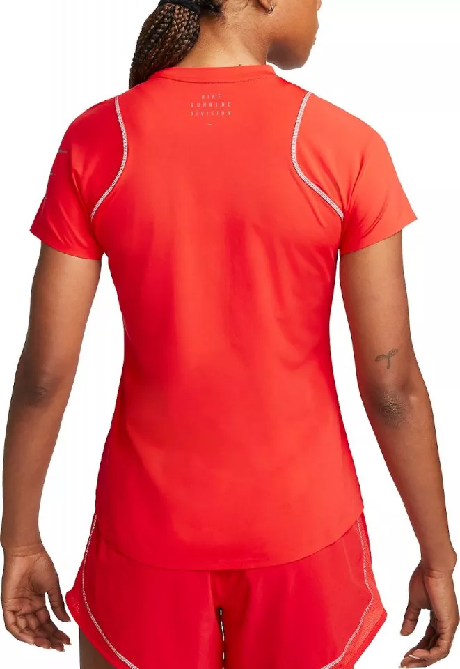 Dámské běžecké tričko s krátkým rukávem Nike Dri-FIT Run Division
