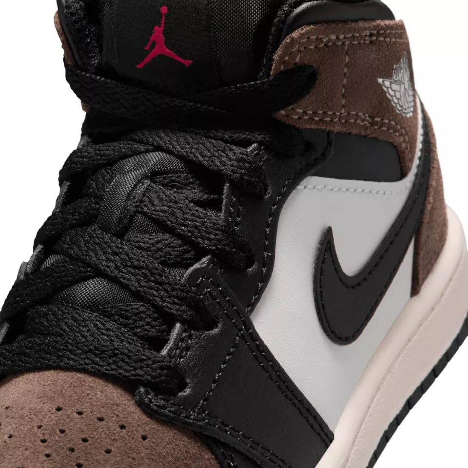 Jordan 1 Mid Cipők