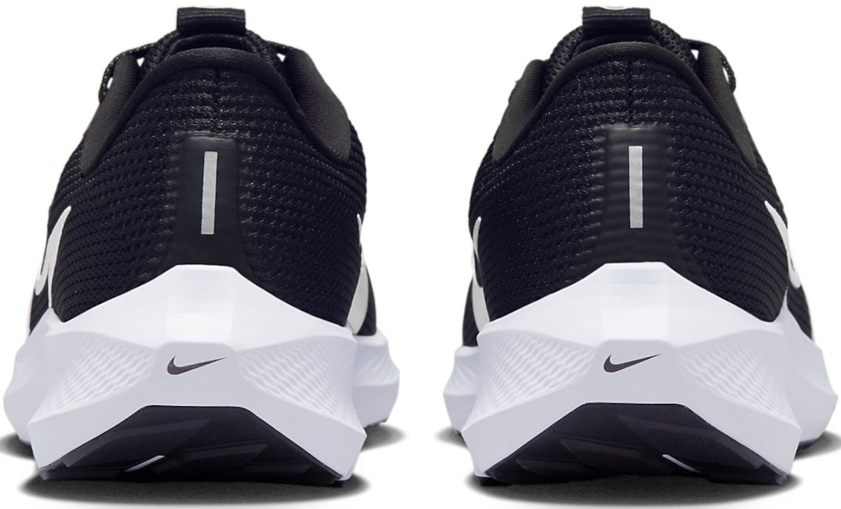 ★送料無料★NIKE ナイキ PEGASUS 40 DV3853-001 Nike Air Zoom Pegasus 40 Running Shoes Black/Iron Grey/White