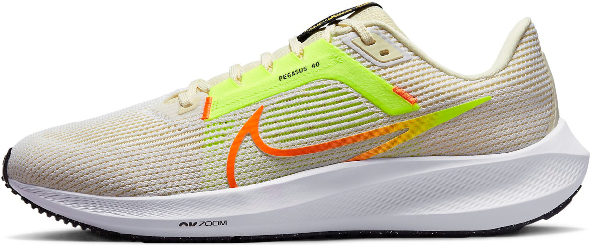 Running shoes Nike Pegasus 40