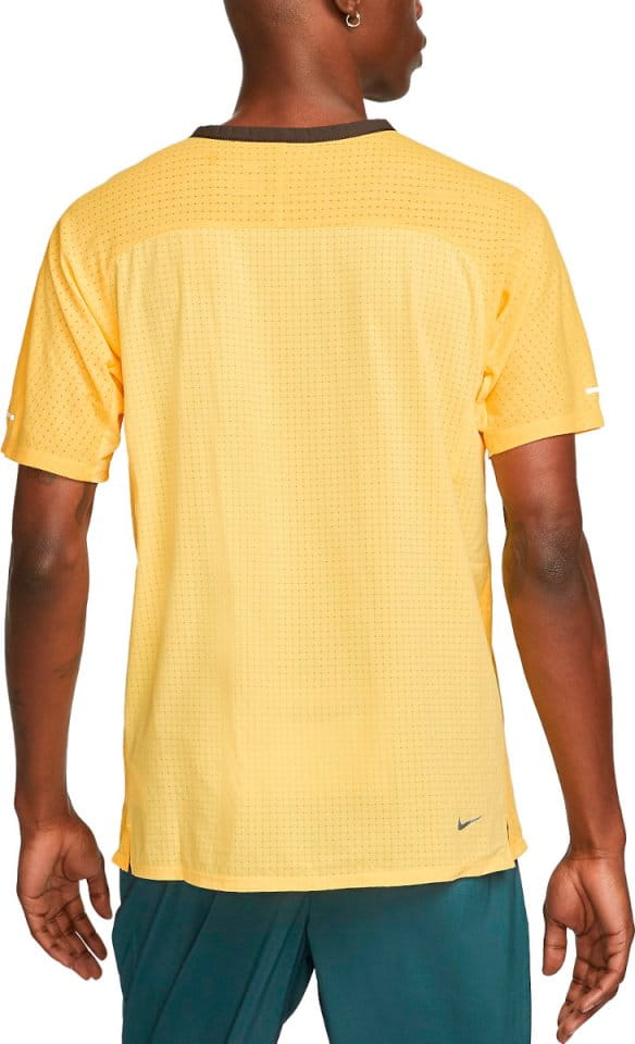 Tshirt Nike DriFIT Solar Chase Men s ShortSleeve Trail Running Top
