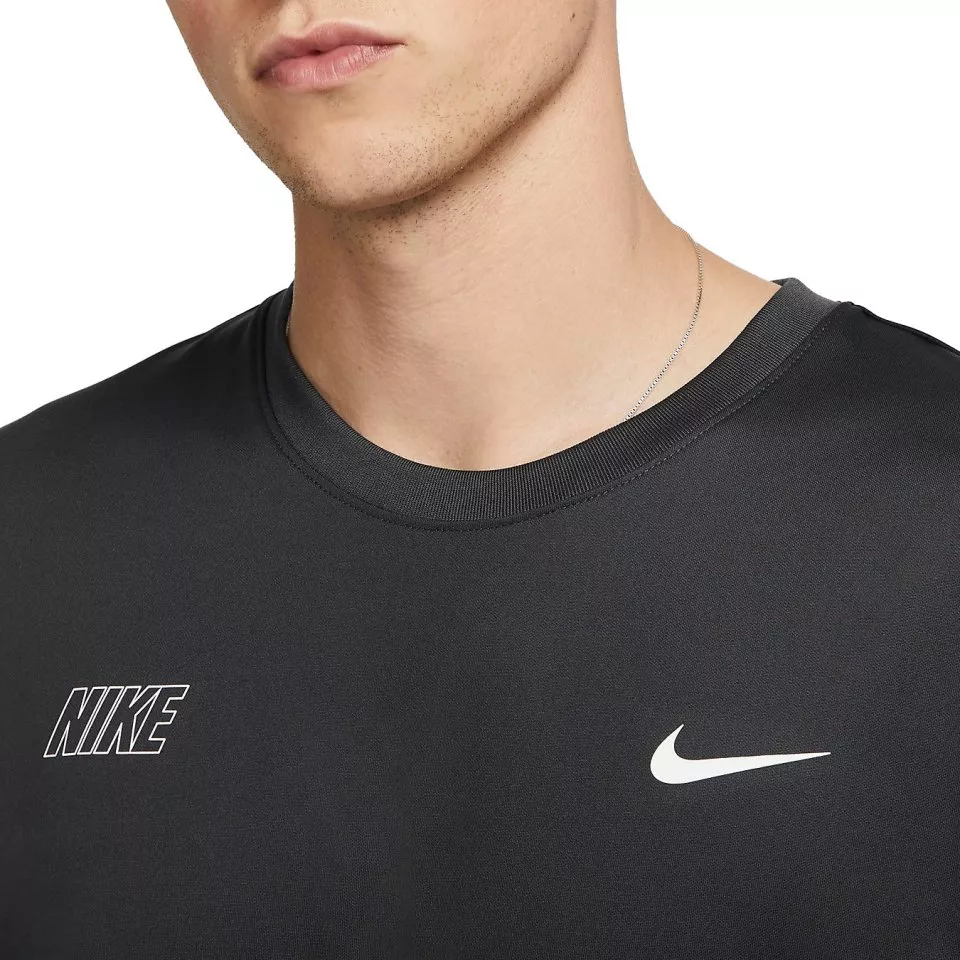 Pánské tričko s krátkým rukávem Nike Repeat
