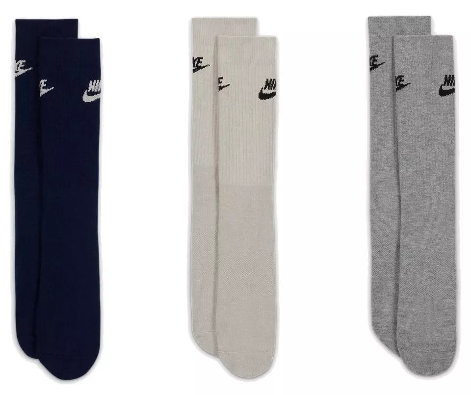 Středně vysoké ponožky (tři páry) Nike Sportswear Everyday Essential