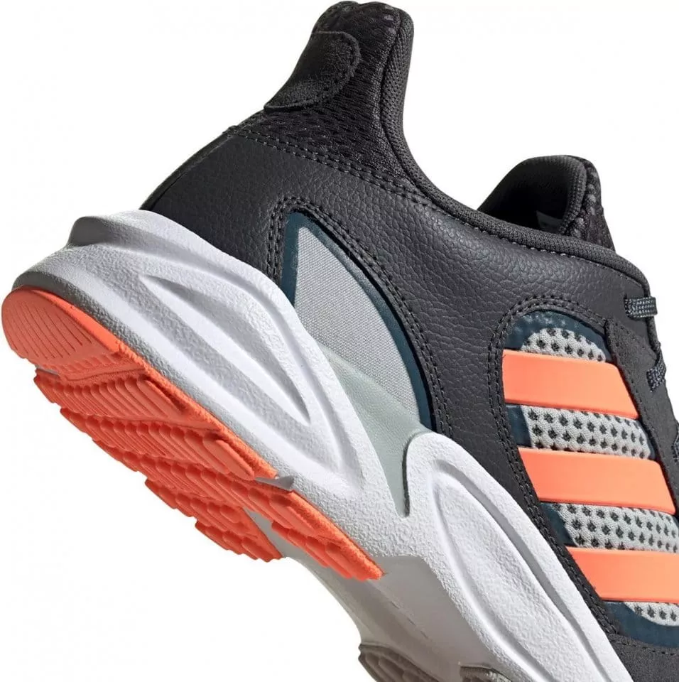 Dámské běžecké boty adidas 90s Valasion