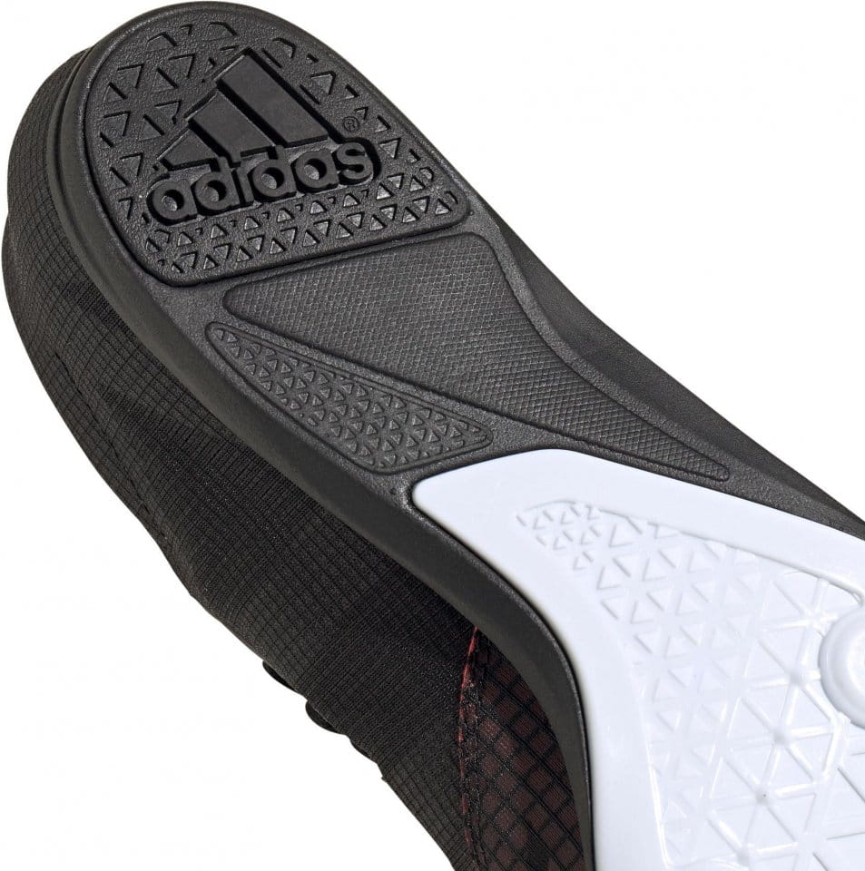 Track shoes/Spikes adidas distancestar 
