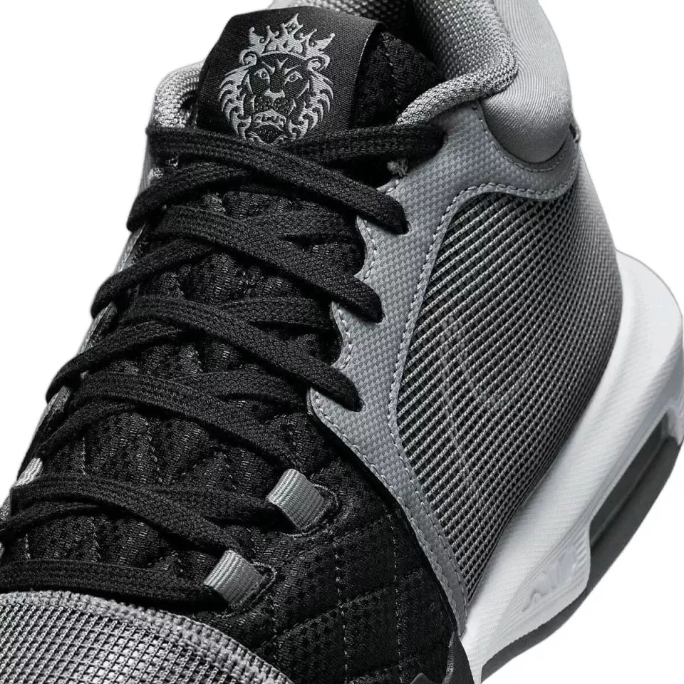 Tenisice za košarku Nike LEBRON WITNESS VIII