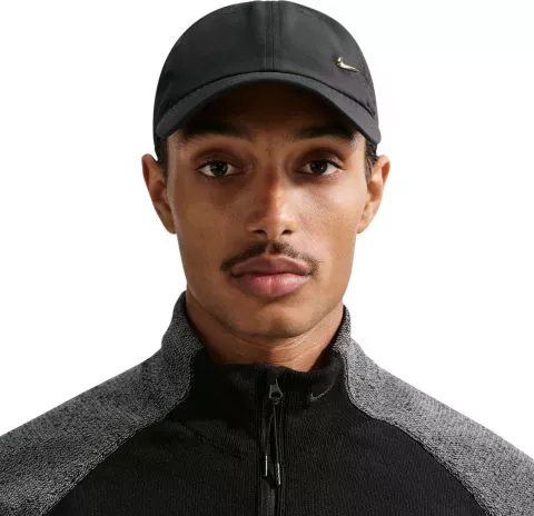 Dri-FIT Club Unstructured Metal Swoosh