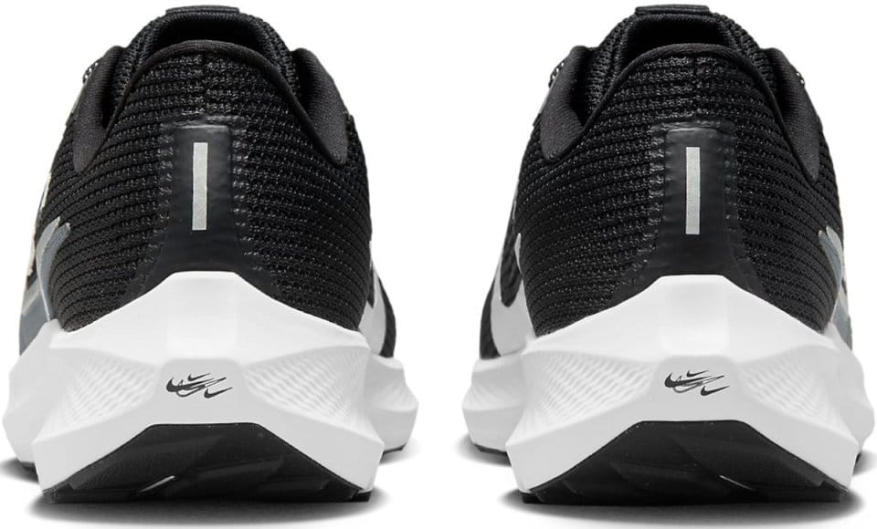 Tekaški copati Nike Pegasus 40 Premium