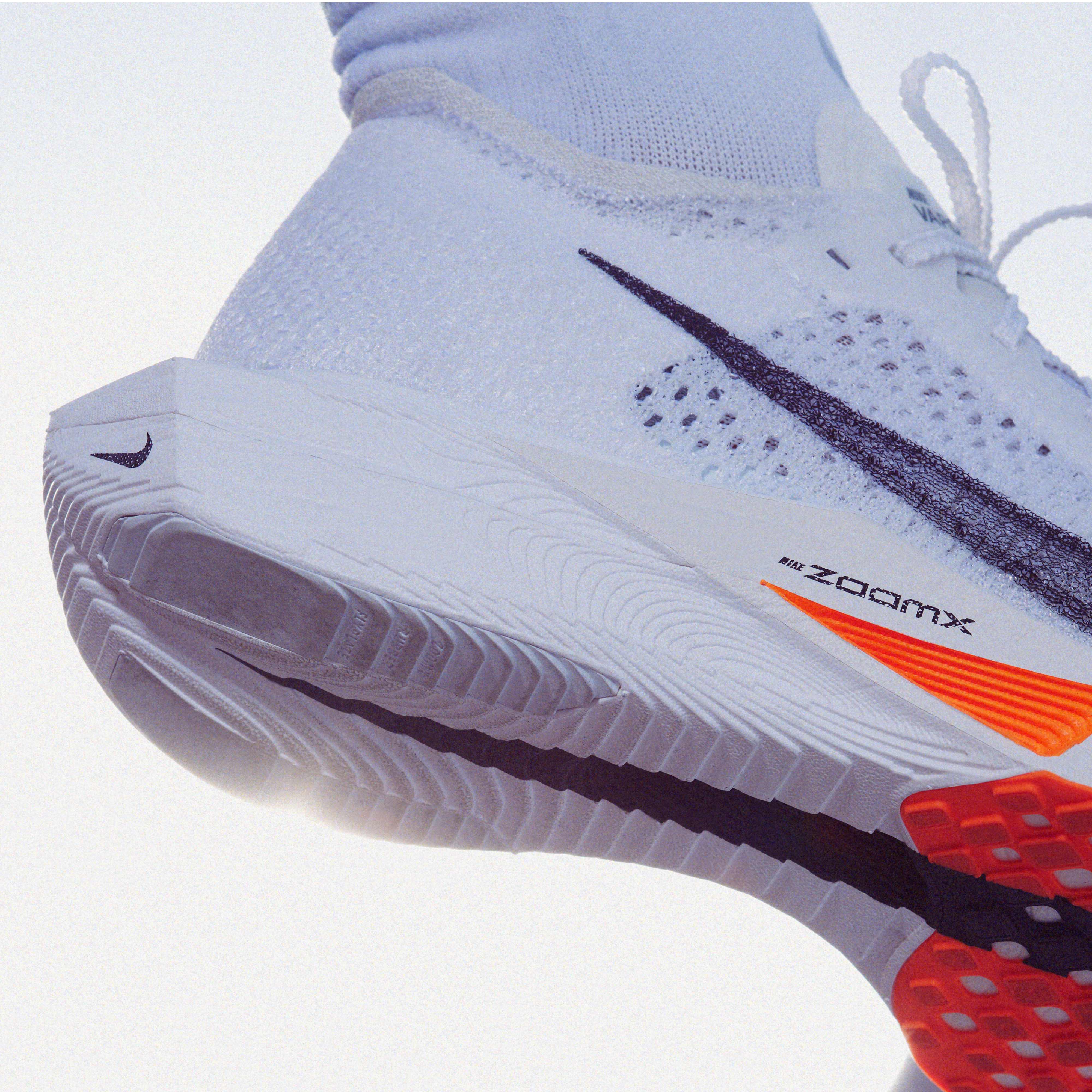 Nike zoomx vaporfly elite hot sale price