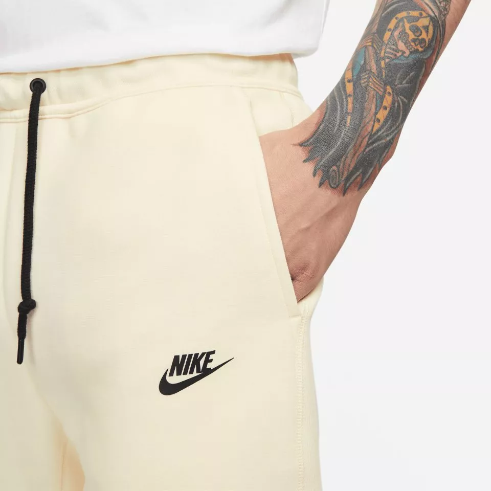 Pantaloni Nike Tech Fleece