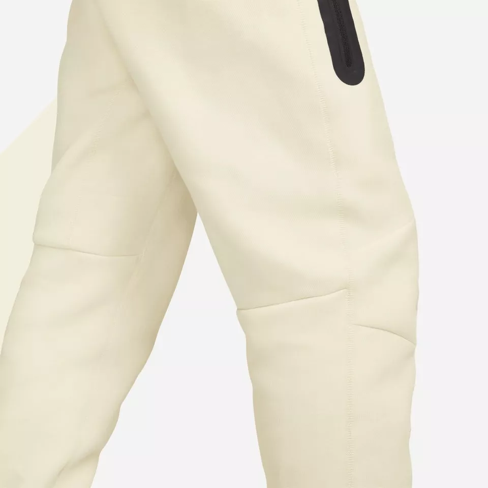 Pantaloni Nike Tech Fleece