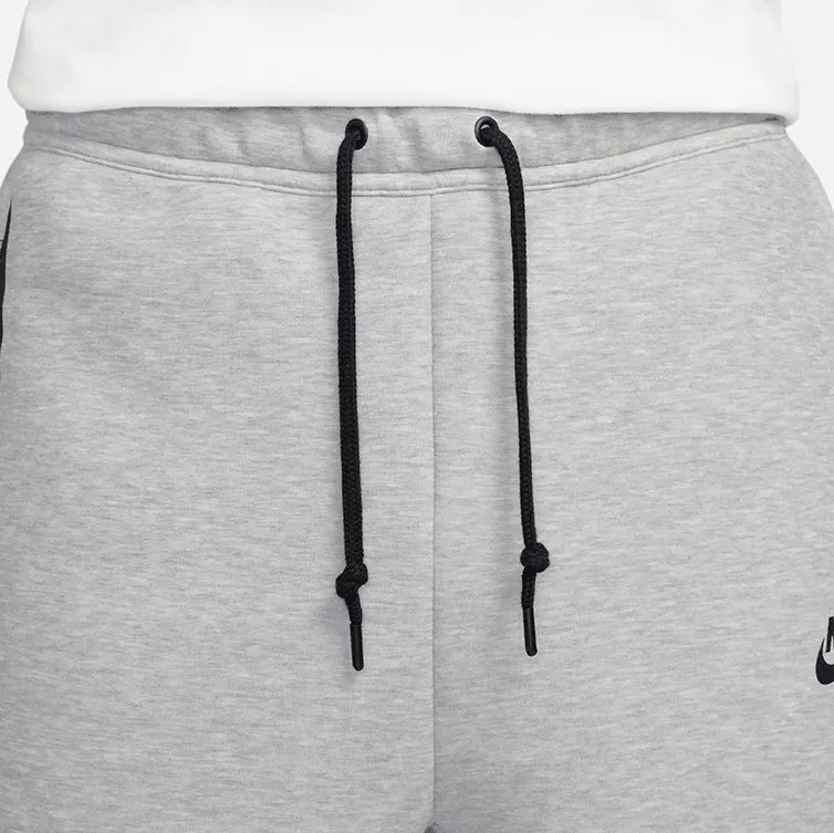 Calções Nike Tech Fleece