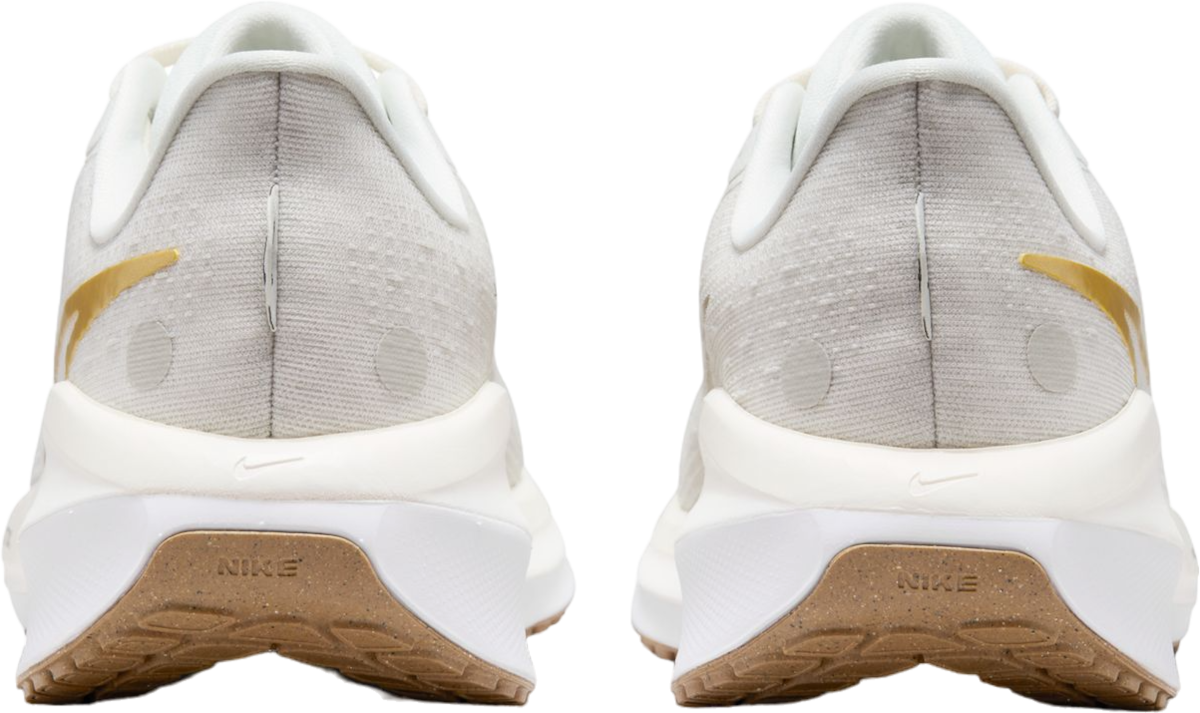 Running shoes Nike Vomero 17 - Top4Running.com