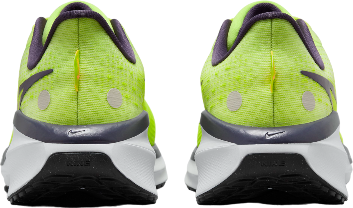Running shoes Nike Vomero 17 - Top4Running.com
