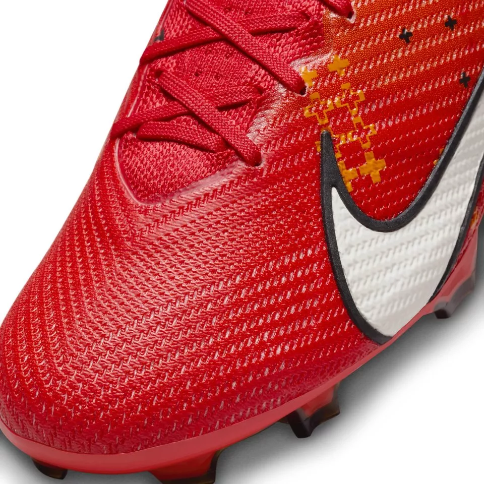 Nike store zoom football