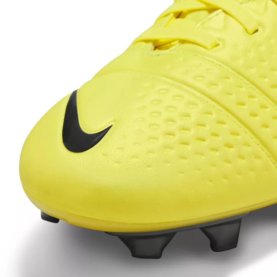 Chuteiras de futebol Nike CTR360 MAESTRI III FG SE