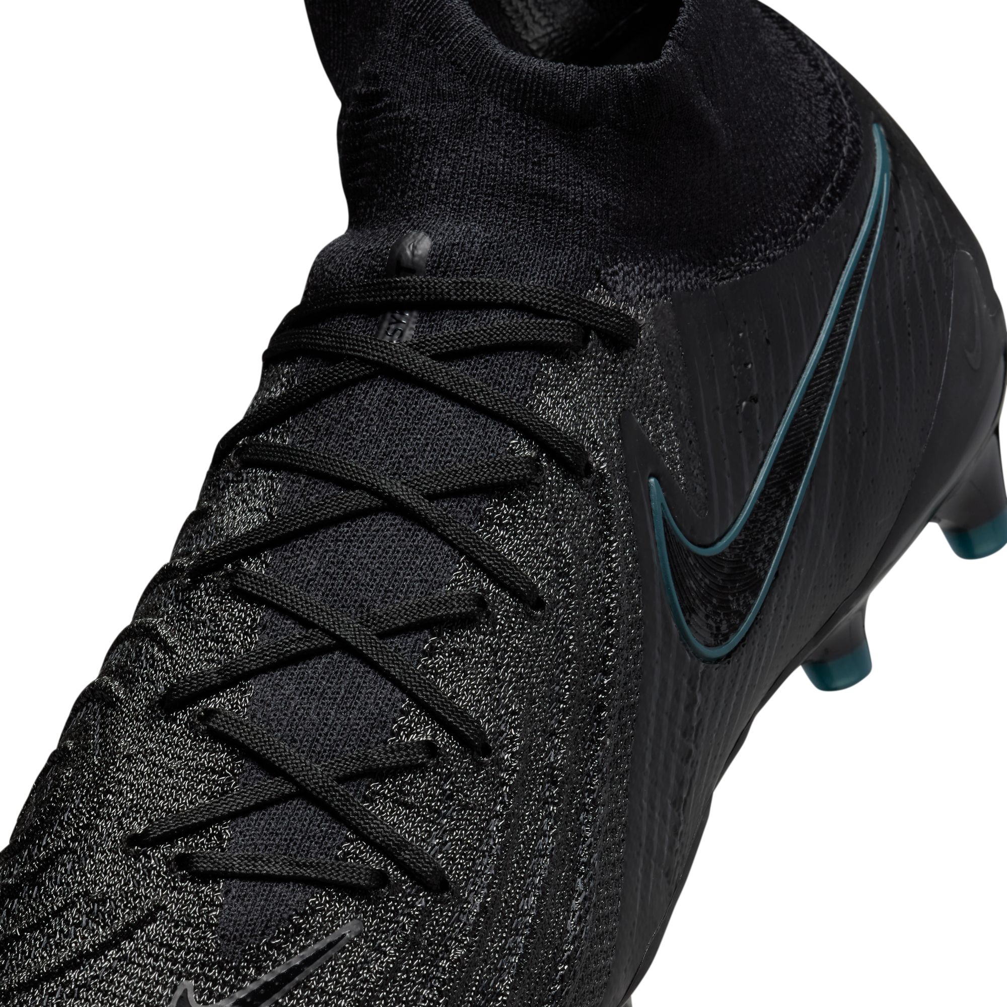 nike-phantom-luna-ii-elite-ag-