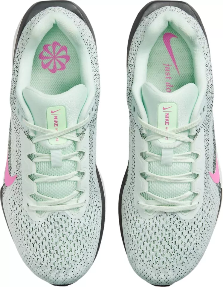 Running shoes Nike Winflo 11