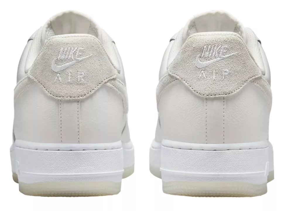 Chaussures Nike AIR FORCE 1 07 LV8