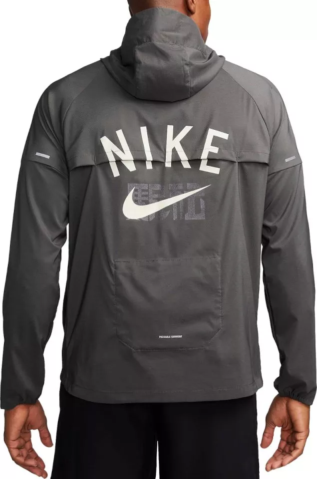 Nike M NK RPL UV WR JKT Ekiden Kapucnis kabát