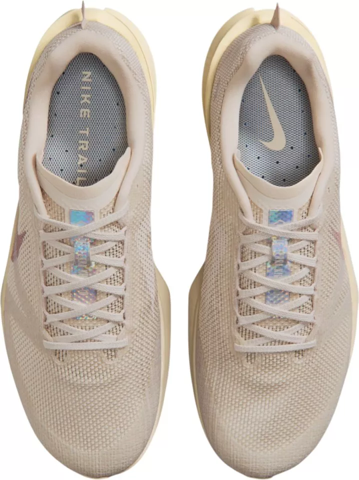 Обувки за естествен терен Nike Kiger 10