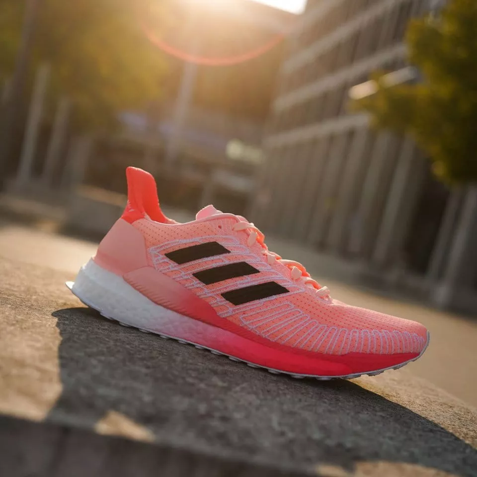 Dámské běžecké boty adidas Solar Boost 19