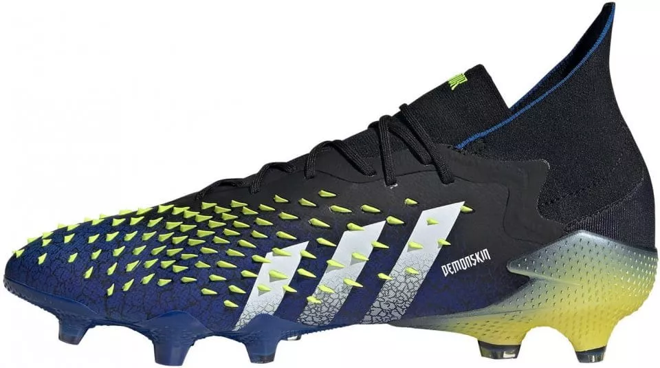 Football shoes adidas PREDATOR FREAK .1 FG