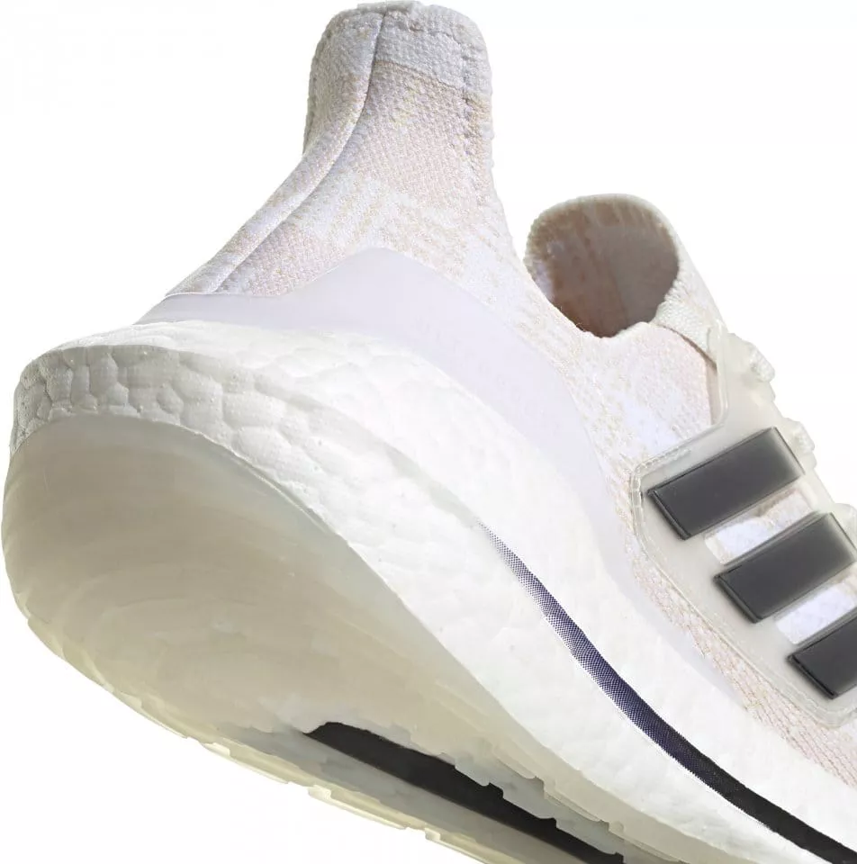 Dámské běžecké boty adidas Ultraboost 21 Primeblue