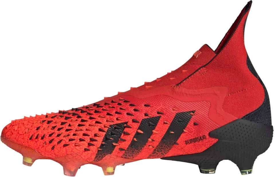 Botas de fútbol adidas PREDATOR FREAK + FG