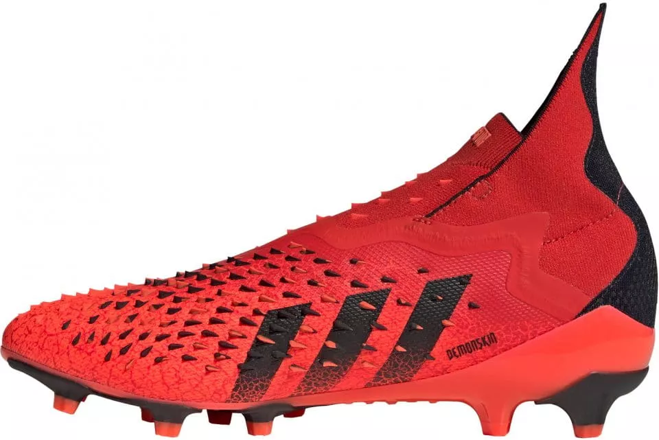 Football shoes adidas PREDATOR FREAK + AG