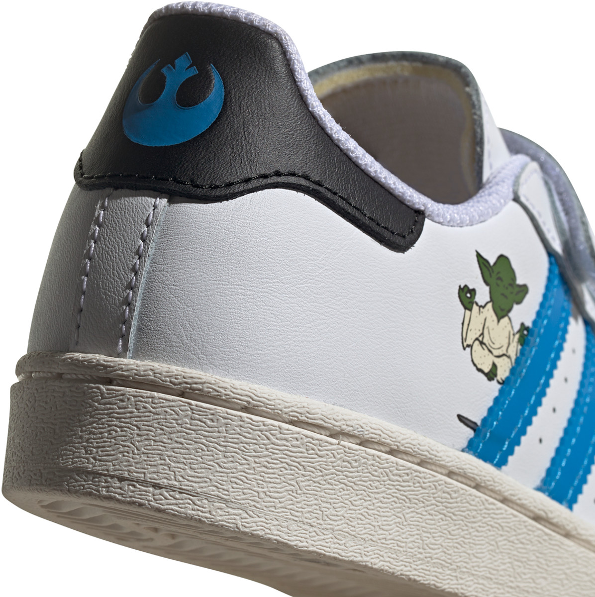 Footwear adidas - Superstar Cf I FZ0646 Ftwwht/Scarle/Cwhite - Velcro - Low  shoes - Boy - Kids' shoes | efootwear.eu