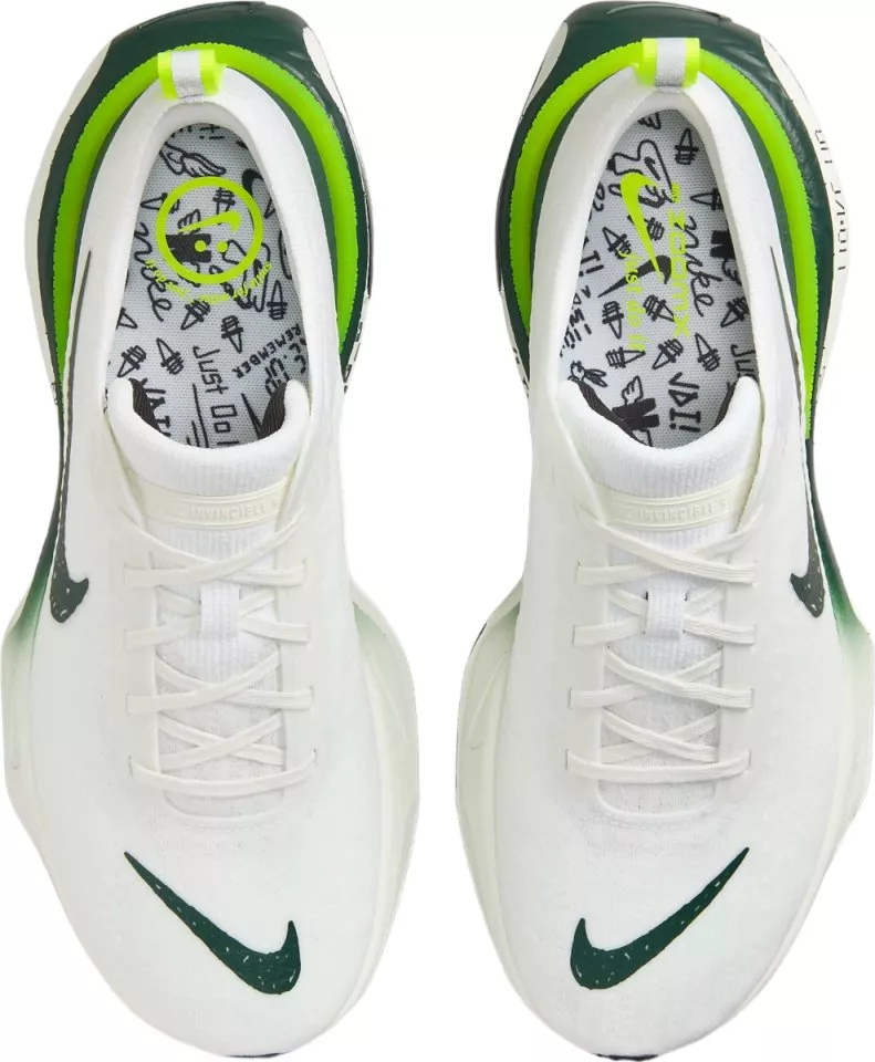 Running shoes Nike Invincible 3