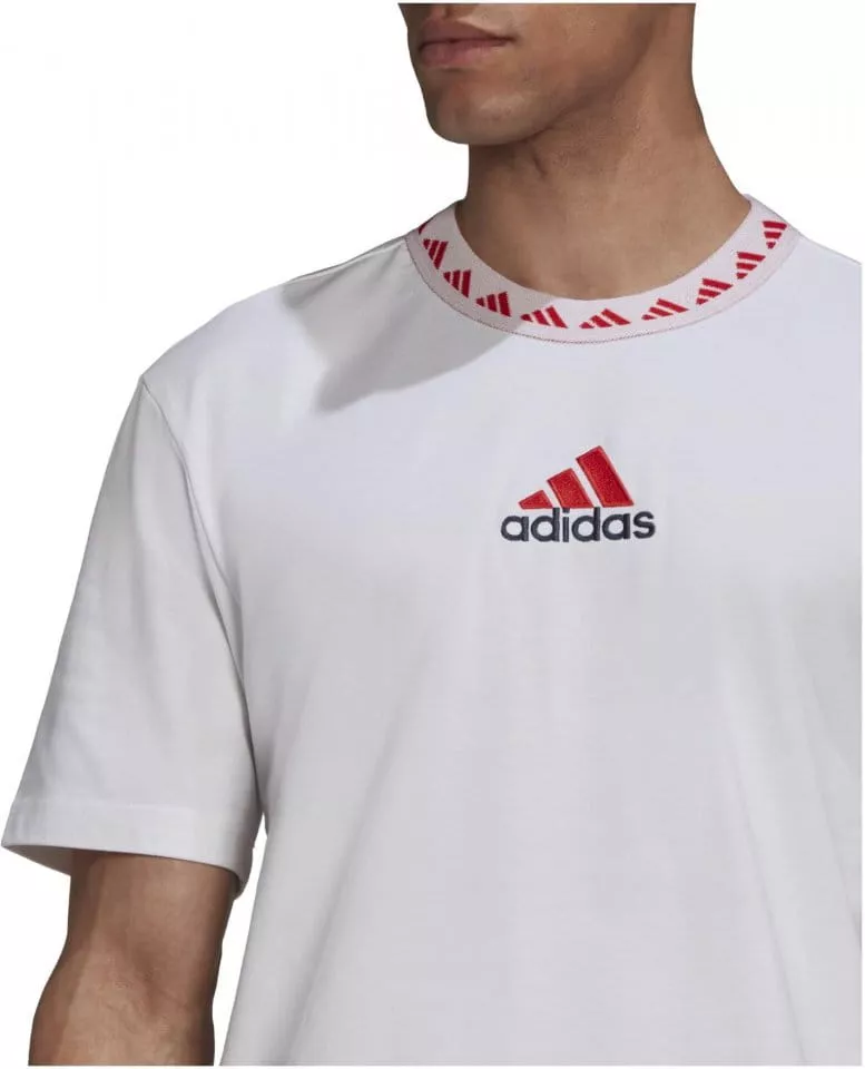 adidas FCB ICON TEE Rövid ujjú póló