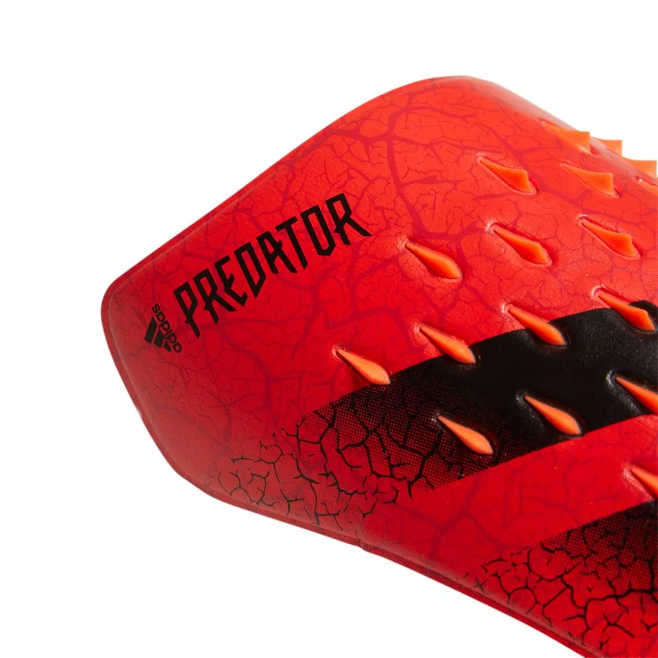 Chrániče holení adidas Predator SG Com